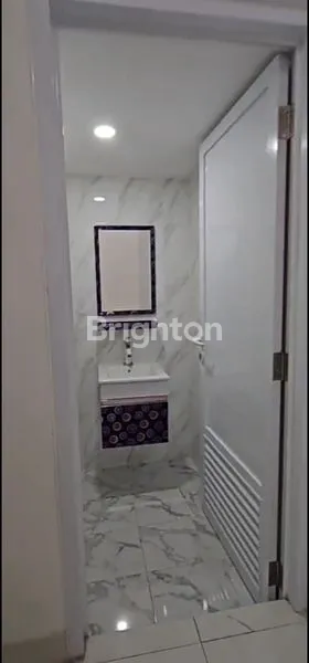 image RUMAH BRAND NEW  4 LANTAI  DI KELAPAGADING JAKARTA UTARA (4)