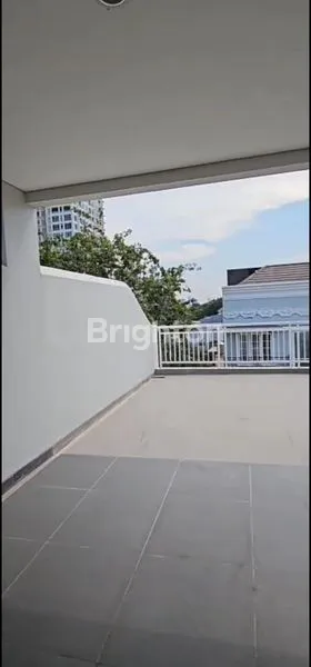 image RUMAH BRAND NEW  4 LANTAI  DI KELAPAGADING JAKARTA UTARA (6)