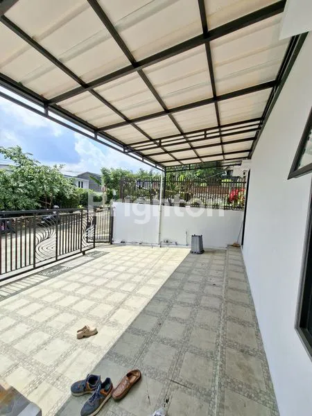 image RUMAH SIAP HUNI HOOK LT 203M² LB 300M² KOLAM RENANG DEKAT SETRADUTA (5)