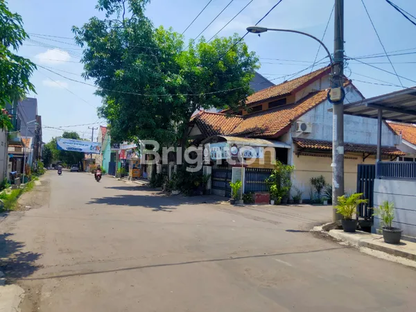 image RUMAH DI TAMAN KAPUK PERMAI KEDAWUNG CIREBON (2)