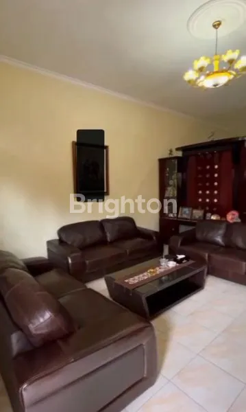 image DIJUAL RUMAH BESAR (4 RUMAH) JADI SATU, 8 KAMAR 482M² DARI 7M KE 3.5M NEGO TIPIS (5)