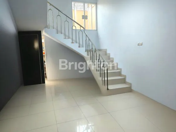 image DIJUAL RUMAH NYAMAN SIAP HUNI DI GLODOK, PANCORAN, JAKARTA BARAT (2)