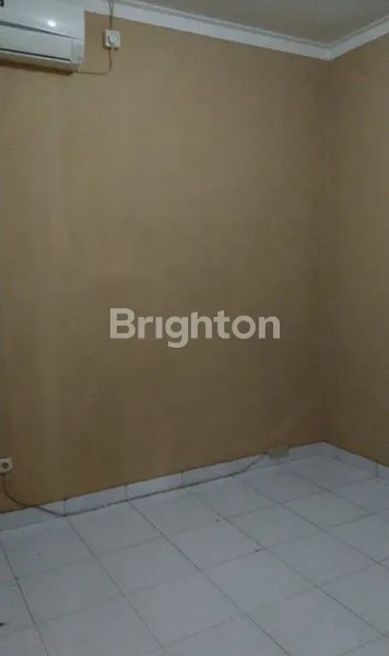 image HUNIAN NYAMAN DI REGENSI, SEMI FURNISHED (8)