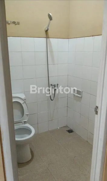 image HUNIAN NYAMAN DI REGENSI, SEMI FURNISHED (7)