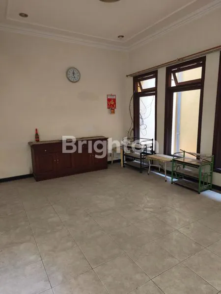 image RUMAH MEWAH 240M² DI CENTRAL PARK MULYOSARI (6)