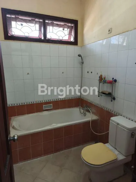 image RUMAH MEWAH 240M² DI CENTRAL PARK MULYOSARI (7)