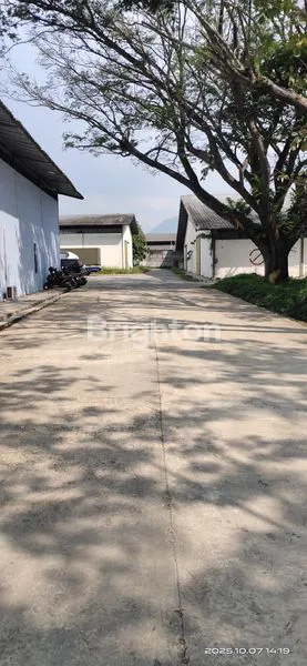 image DISEWAKAN GUDANG MAINROAD CICALENGKA  (8)