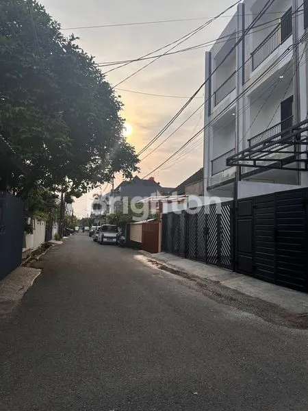 image RUMAH BARU 3 LANTAI DI JL ANGSANA DURI KEPA SIAP HUNI BEBAS BANJIR (8)