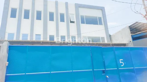 DISEWAKAN GUDANG 3 LANTAI DI JL. SALEMBARAN RAYA, DADAP, TANGERANG