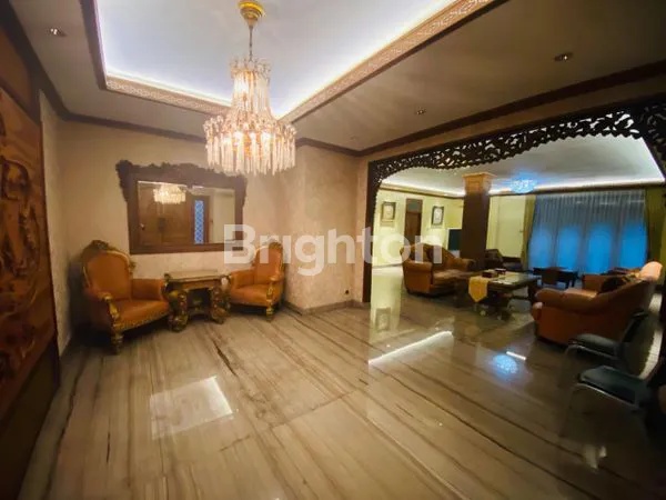 image HUNIAN EKSKLUSIF 8 KM & KOLAM RENANG (4)