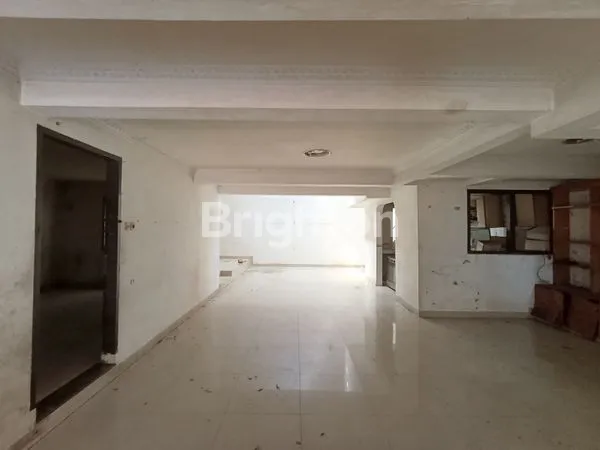 image RUMAH 2 LANTAI HITUNG TANAH STRATEGIS JALAN ROW 2 MOBIL DI TAMAN RATU JAKARTA BARAT (3)