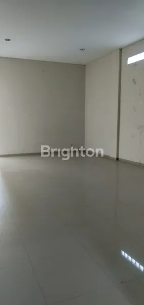 image RUKO STRATEGIS 3½ LANTAI MAINROAD TERUSAN BUAH BATU DEKAT TELKOM UNIVERSITY DAN TOL (1)