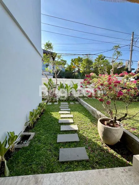 image VILLA BUDUK BALI (2)