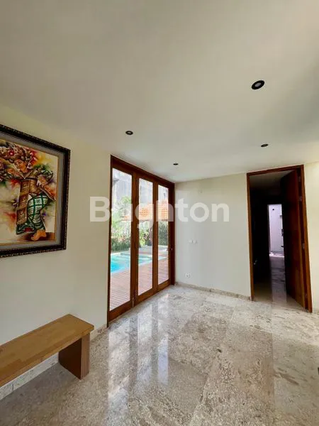 image VILLA BUDUK BALI (4)