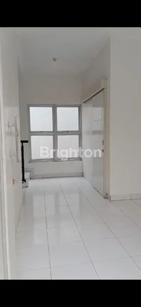 image HUNIAN STRATEGIS 1 MENIT KE STASIUN CISAUK (1)