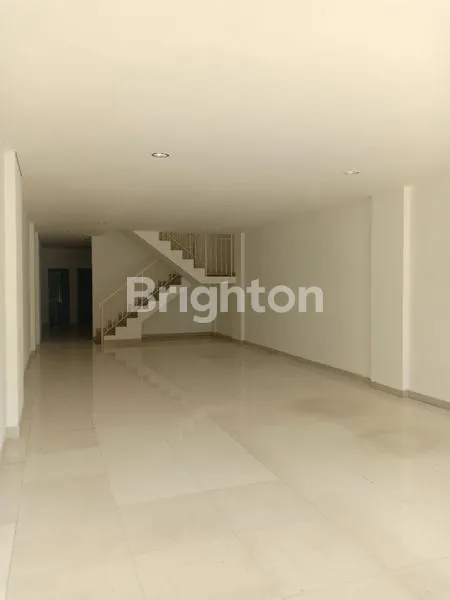 image RUKO 5 LANTAI PREMIUM GANDENG 3 STRATEGIS PINGGIR JALAN RAMAI DI RAWAMANGUN, JAKARTA TIMUR (8)