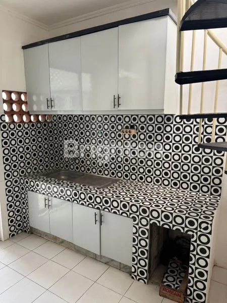 image RUMAH DISEWAKAN (8)