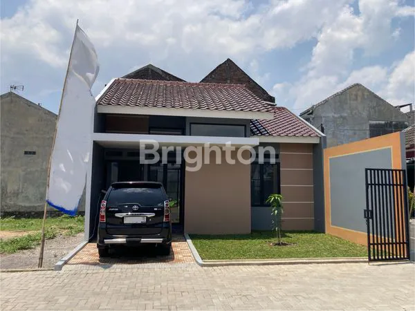 image RUMAH CLUSTER MODERN JATEN DEKAT PALUR (1)