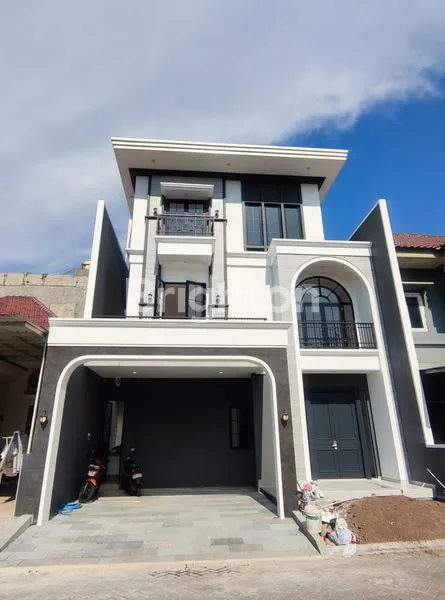 Gambar Property AMERICAN STYLE CITRALAND UTAMA DEKAT GWALK 3 LANTAI