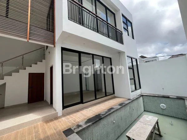 image VILLA 2 LANTAI DI DALAM KOMPLEK VILLA NUSA DUA (2)
