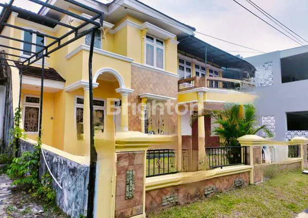 image RUMAH BESAR 2 LANTAI  BALIKPAPAN BARU  (1)