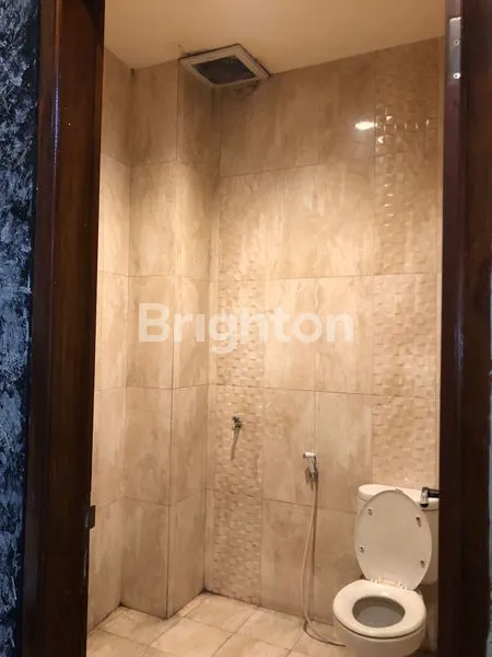 image RUKO 4 LANTAI LB 200M² DI BANDUNG STRATEGIS (4)