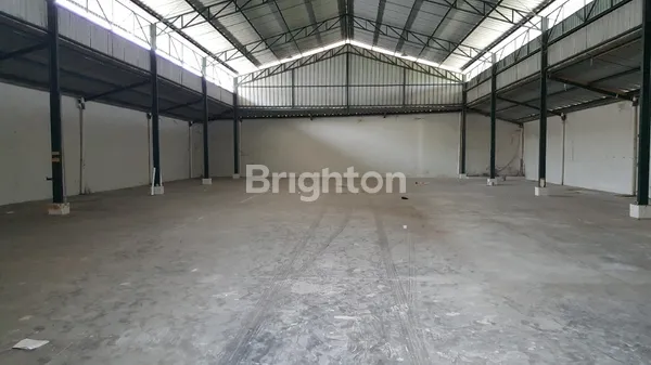 image GUDANG STRATEGIS SIAP PAKAI DI KAWASAN INDUSTRI CIPONDOH TANGERANG LUAS 926M2 (1)