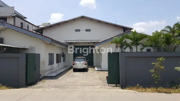 image GUDANG STRATEGIS SIAP PAKAI DI KAWASAN INDUSTRI CIPONDOH TANGERANG LUAS 926M2 (2)