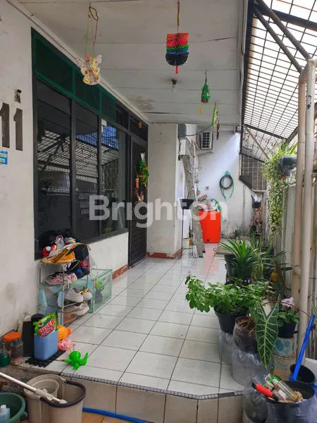 image RUMAH 2 LANTAI STRATEGIS DI TANJUNG DUREN, JAKARTA BARAT (2)