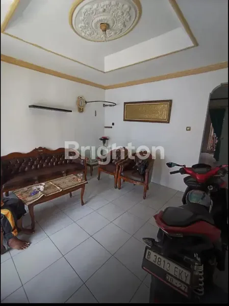 image RUMAH HUNI PINGGIR JALAN RAYA DI SUKMAJAYA (2)
