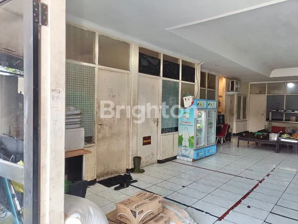 image RUMAH 1 LANTAI PINGGIR JALAN RAYA BISA DIGUNAKAN UNTUK BUKA USAHA DI CIKOKO PANCORAN (7)