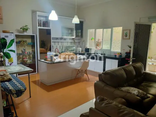 image RUMAH CANTIK 4 KT, SHM DI LARANGAN KREO (3)