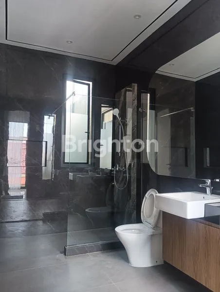 image RUMAH MEWAH MODERN MINIMALIST  (4)