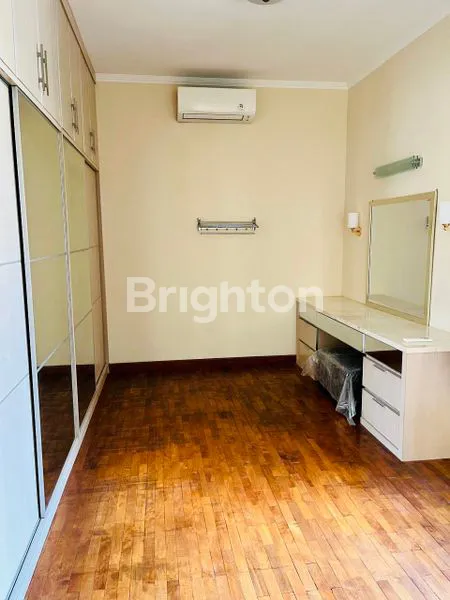image SEWA RUMAH MEWAH KEMANG, JAKARTA SELATAN. LOKASI STRATEGIS, ADA POOL (8)