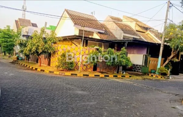 image DIJUAL RUMAH HOOK LOKASI STRATEGIS (1)