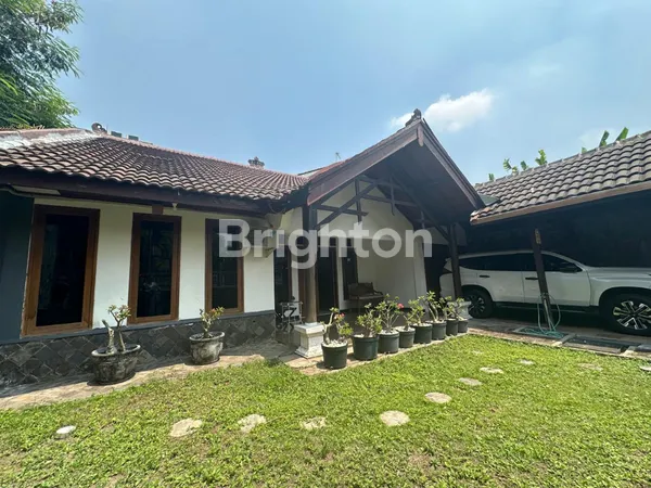 image FOR SALE RUMAH SIAP HUNI HOMIE @ KUTISARI ROW JALAN 3 MOBIL (1)