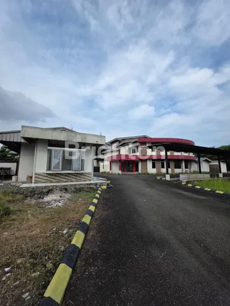 image PABRIK LT 10.400M² SIAP OPERASI DI CIKARANG (1)