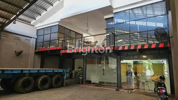 image SHOWROOM RAYA DEMAK SIAP PAKAI STRATEGIS (2)