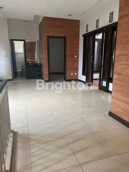 image RUMAH MEWAH 3KT DI TAMAN MUMBUL NUSA DUA (6)