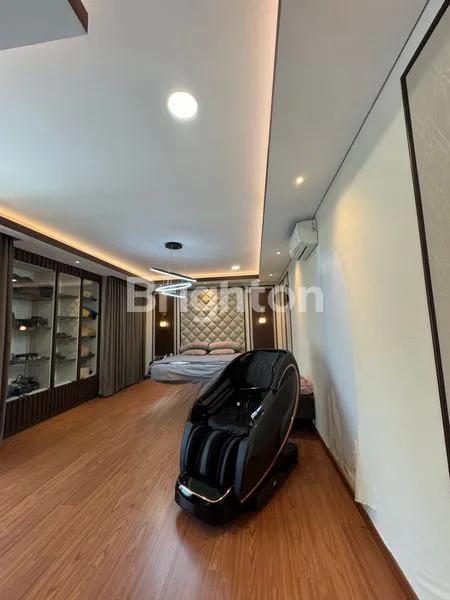 image SUPER SALE! JUAL CEPAT! HARGA BU! RUMAH MEWAH 2 LANTAI FULL RENOVASI STRUKTUR & INTERIOR DESIGN DI RAYA GOLDFINCH, THE SPRINGS, LANTAI MARMER DI SUMMARECON GADING SERPONG (5)