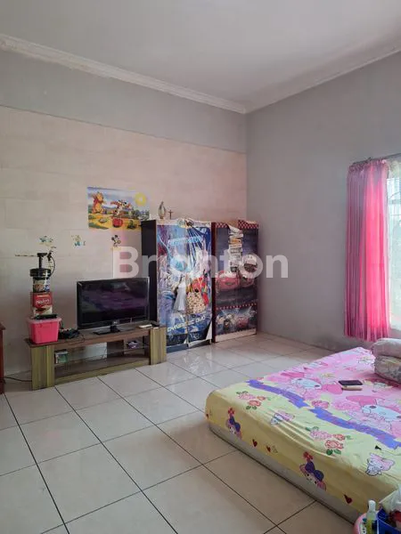 image DIJUAL  RUMAH BONUS PABRIK DITENGAH KOTA SOLO (7)