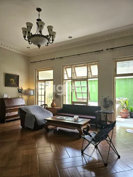 image DIJUAL CEPAT RUMAH MEWAH FULL FURNISHED DI KOMPLEK CEMARA ASRI (1)