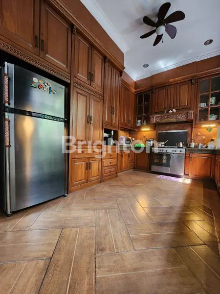 image DIJUAL CEPAT RUMAH MEWAH FULL FURNISHED DI KOMPLEK CEMARA ASRI (7)