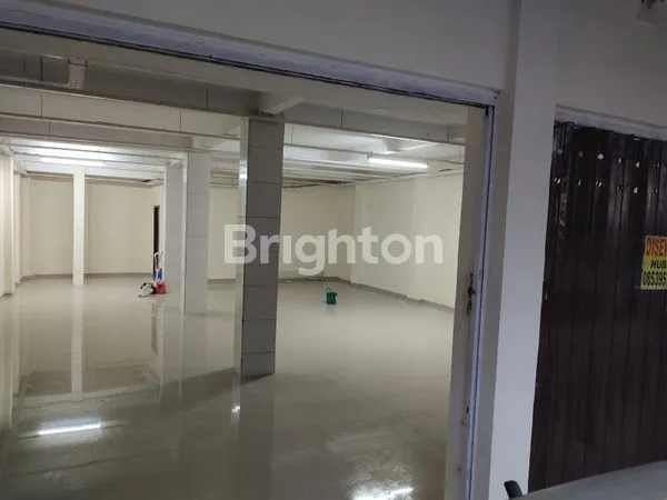 image SEWA RUMAH TERAWAT DAERAH MANYAR (6)