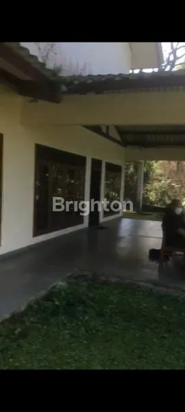 image VILLA 2 LANTAI LT 10RB M² DI CISARUA (4)