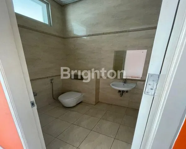 image RUMAH MEWAH 2 LANTAI LT 1390 DI PONDOK LABU (4)