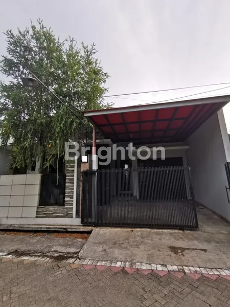 image RUMAH 2LT DI RUNGKUT MENANGGAL HARAPAN SURABAYA DEKAT MERR, TOL WARU JUANDA, GUNUNGANYAR, UNIV UPN (1)