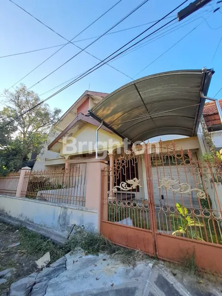 image SIDOSERMO ROW JALAN 3 MOBIL, SIAP HUNI, STRATEGIS DEKAT KE TENGAH KOTA, DEKAT JEMURSARI DAN MARGOREJO  (1)