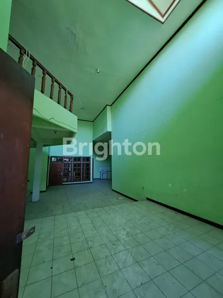 image SIDOSERMO ROW JALAN 3 MOBIL, SIAP HUNI, STRATEGIS DEKAT KE TENGAH KOTA, DEKAT JEMURSARI DAN MARGOREJO  (2)