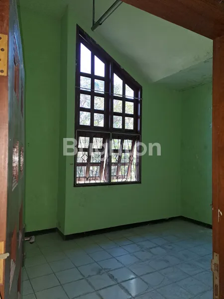 image SIDOSERMO ROW JALAN 3 MOBIL, SIAP HUNI, STRATEGIS DEKAT KE TENGAH KOTA, DEKAT JEMURSARI DAN MARGOREJO  (3)